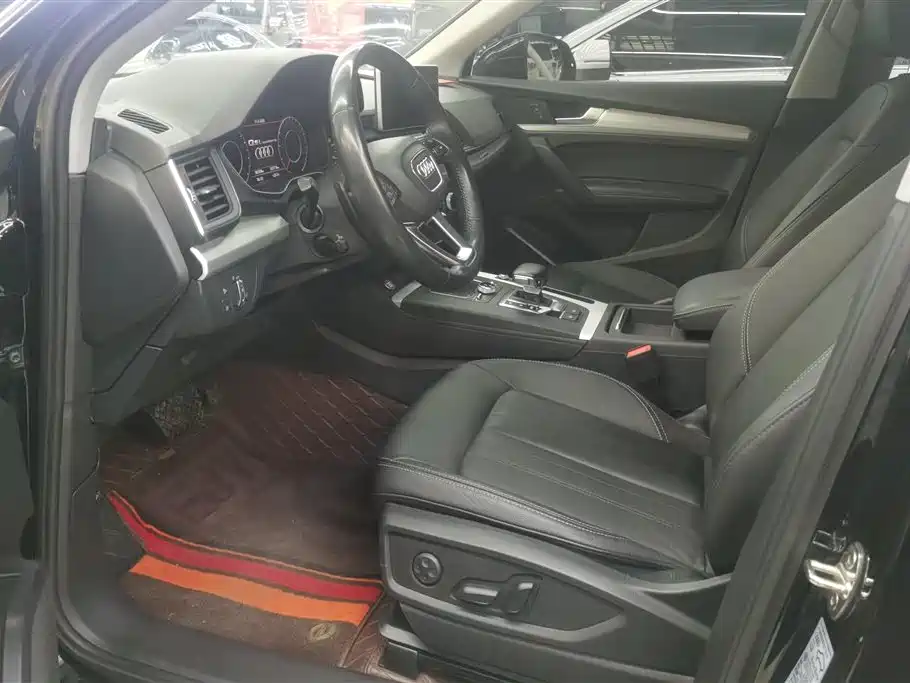 Audi Q5L 2020 40 TFSI Prestige Fashion фото 9