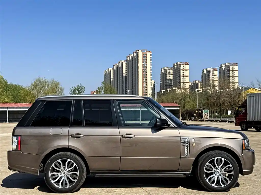 Land Rover Range Rover 2010 3.6 TDV8 HSE фото 9