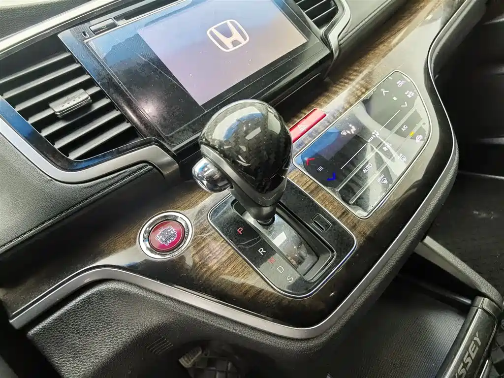 Honda Odyssey 2015 2.4L Smart Edition фото 13