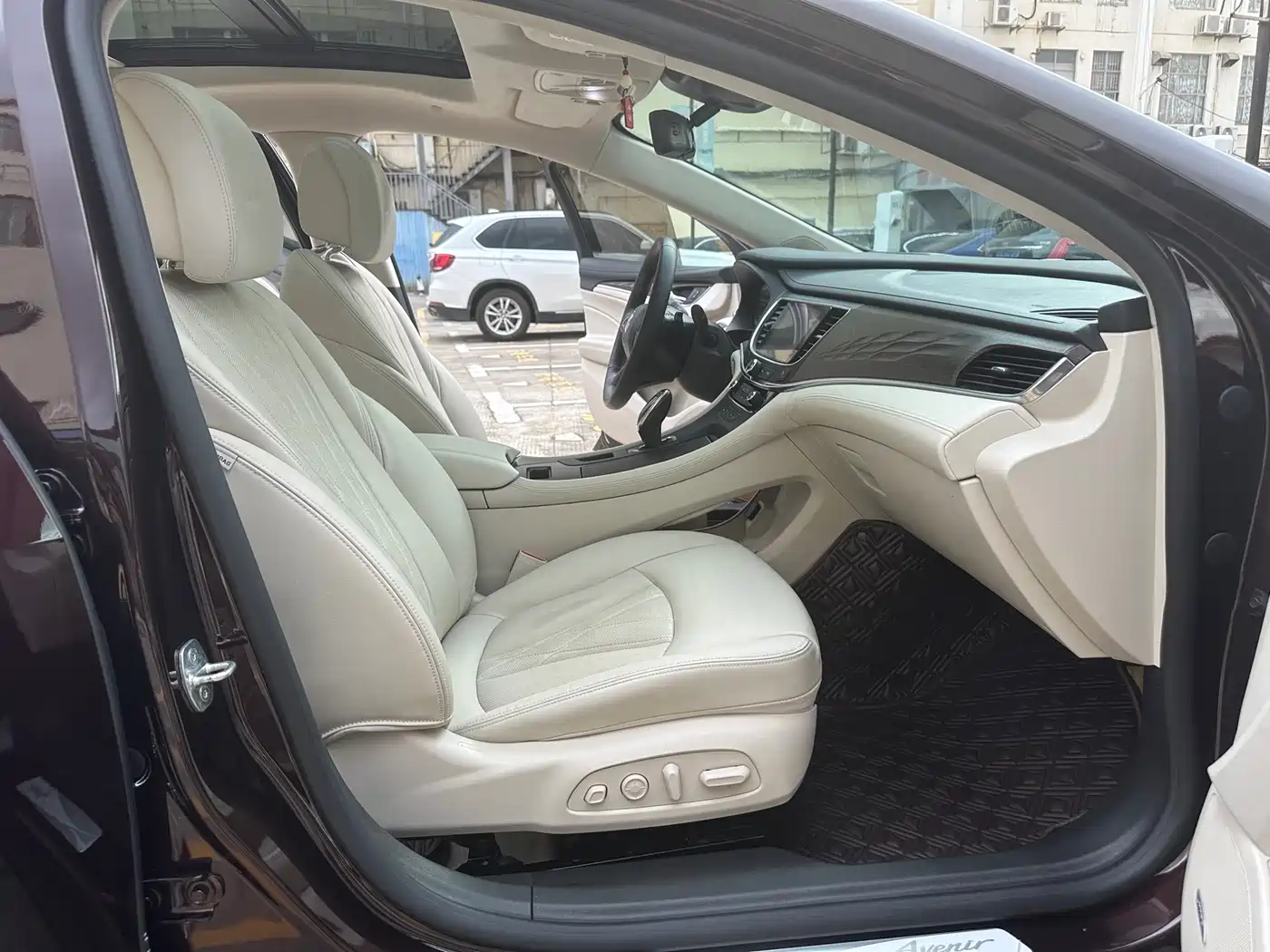 BUICK LACROSSE
