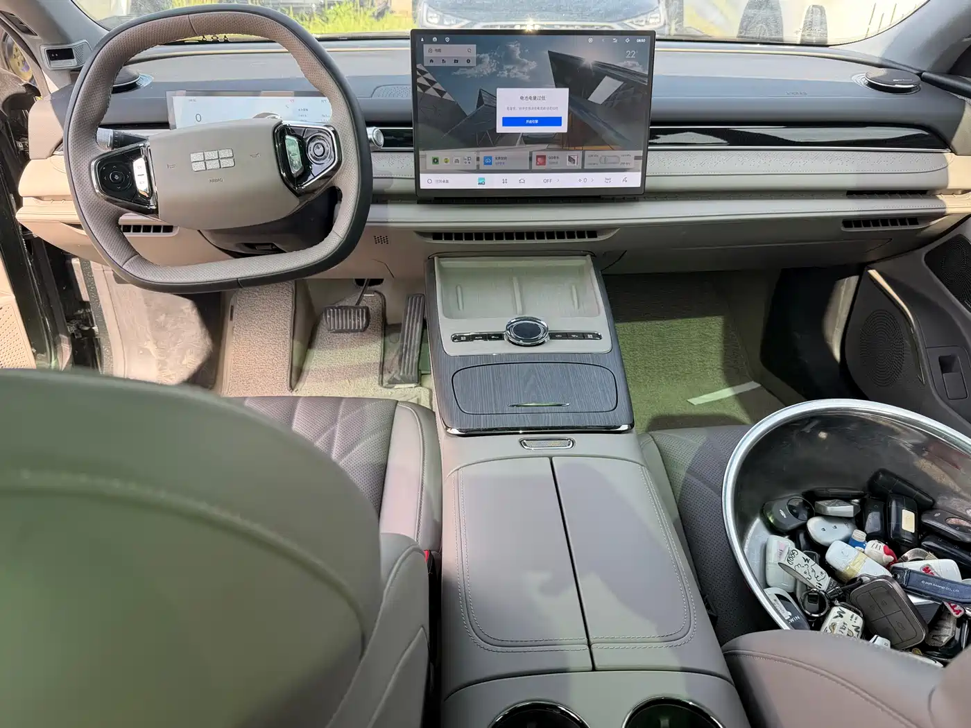 Geely Galaxy Galaxy Xingyao 8 2025 130km EM-i Premium Edition фото 6