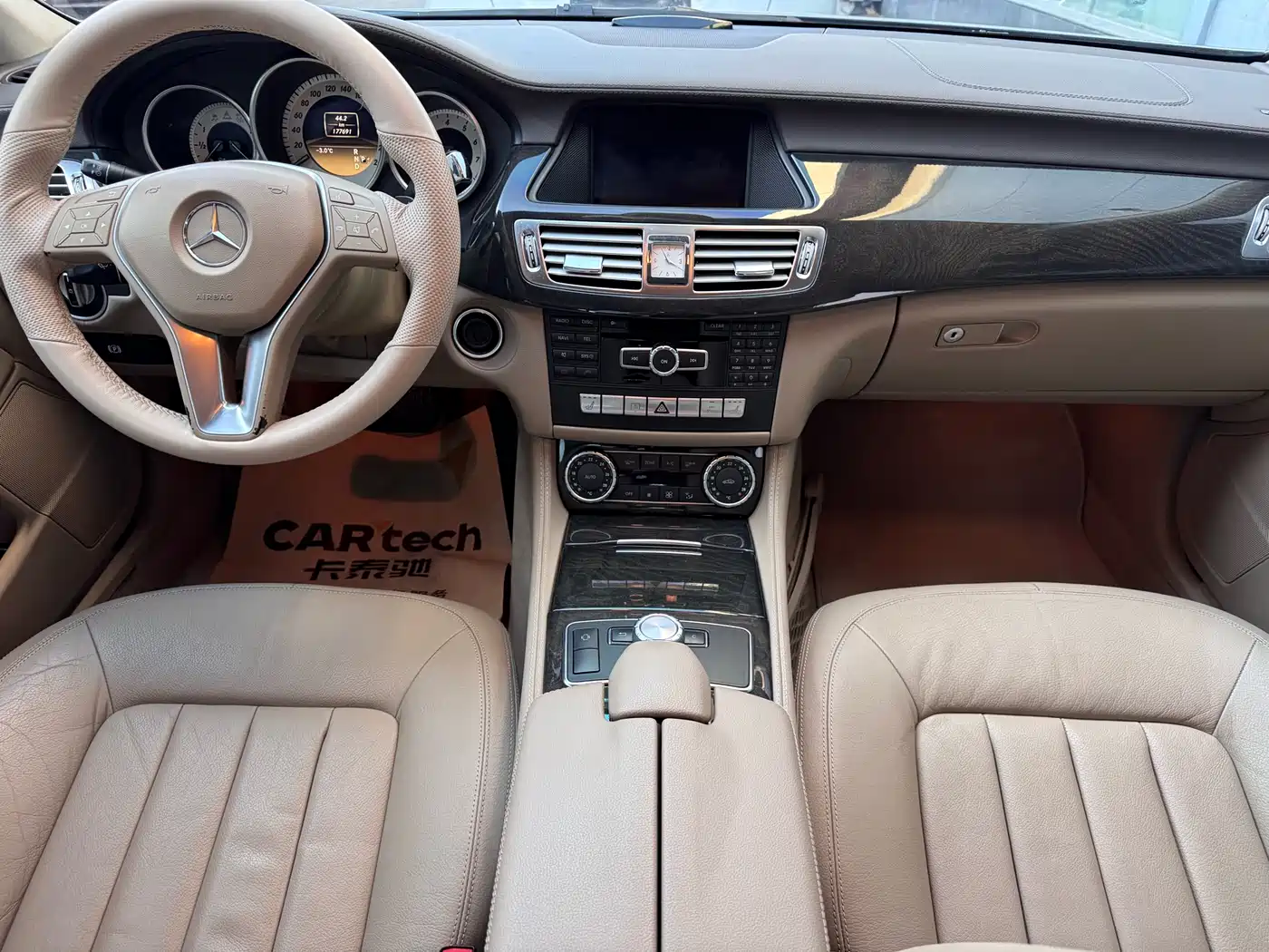 Mercedes-Benz CLS 2012 CLS 300 CGI фото 25