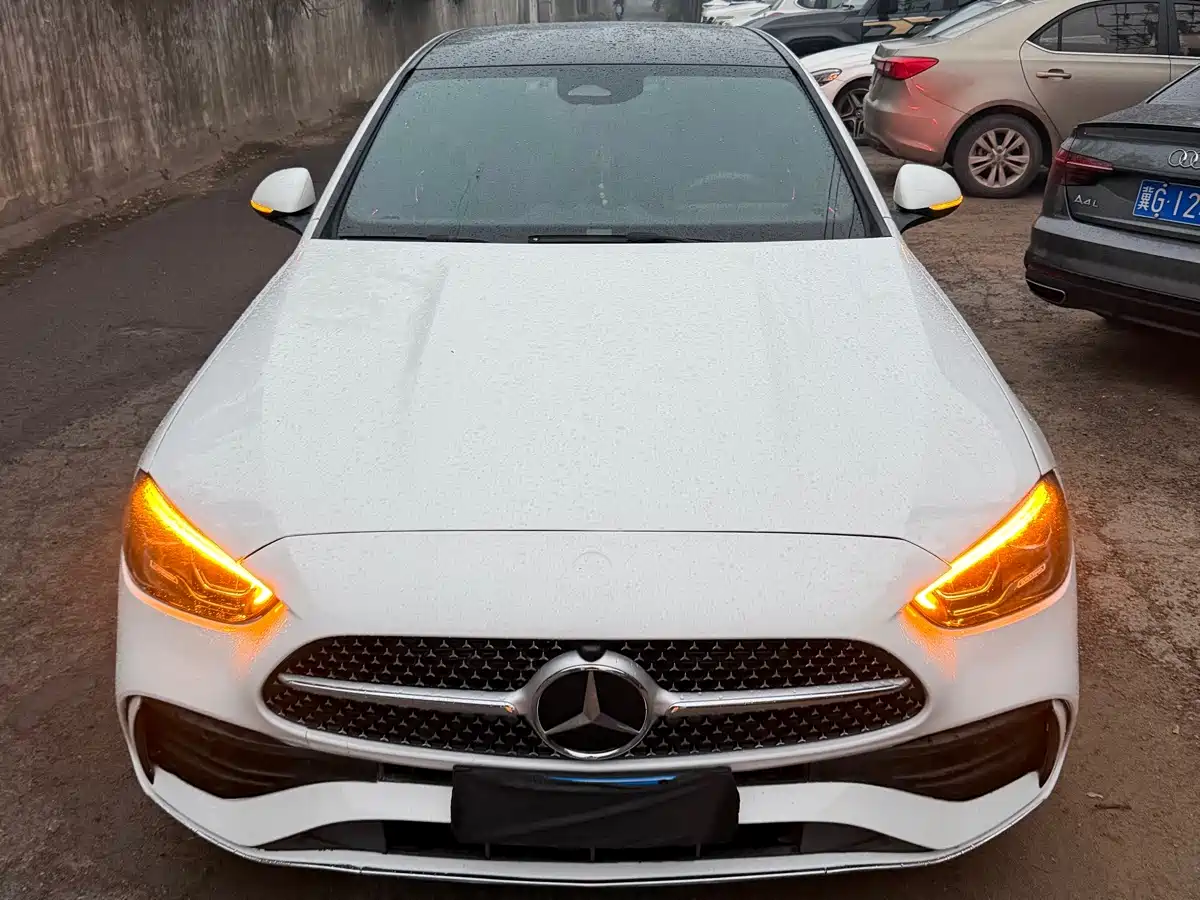 Фото 2 - Mercedes-Benz C-Class