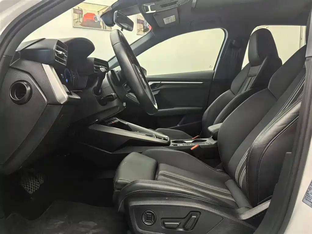 Audi A3 2023 Sportback 35 TFSI Fashion Sport фото 9