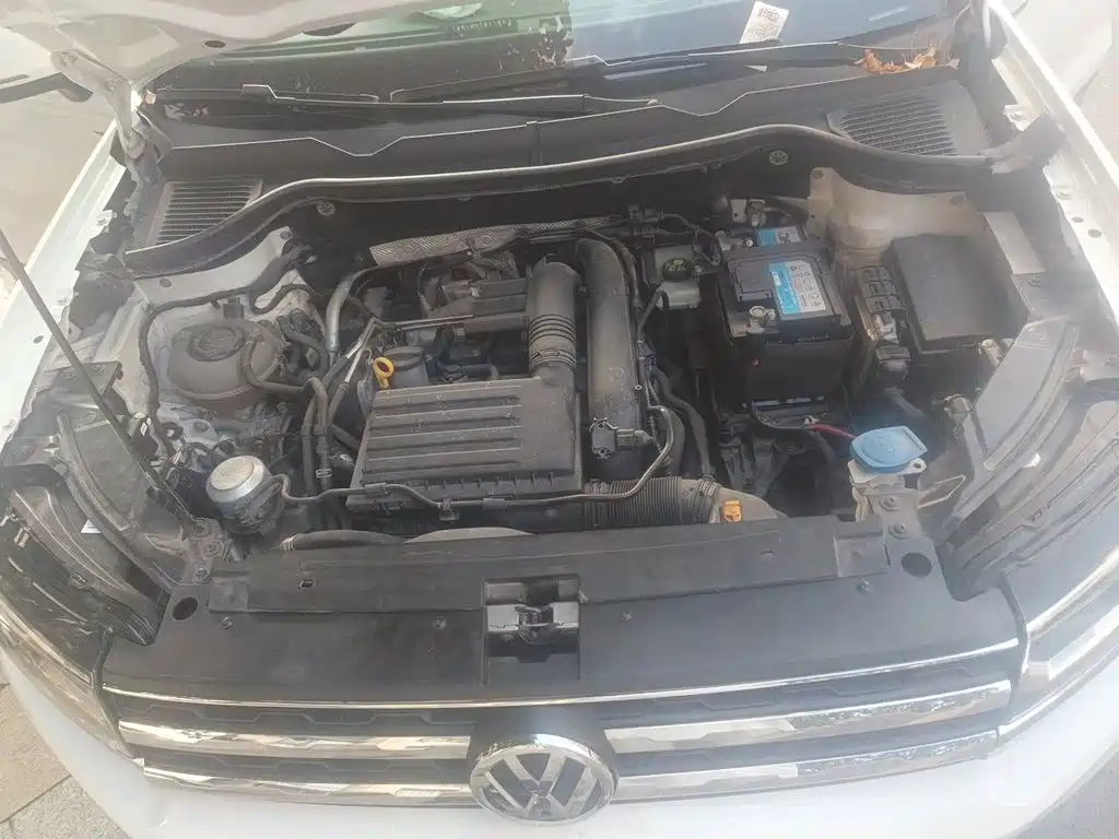 Фото 11 - Volkswagen Tharu