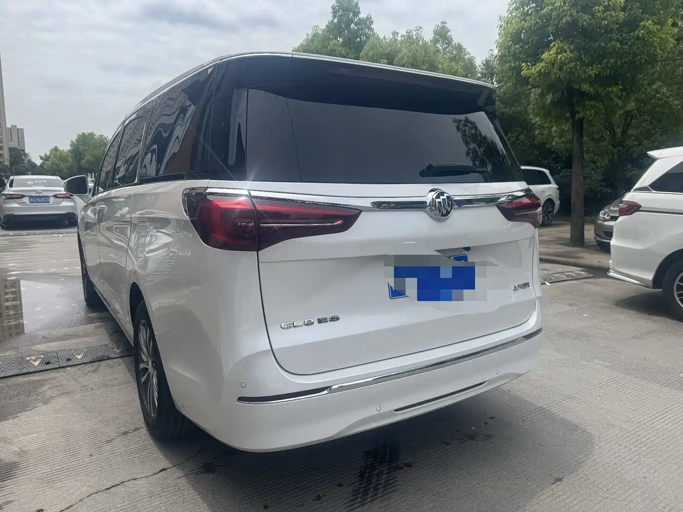 BUICK GL8