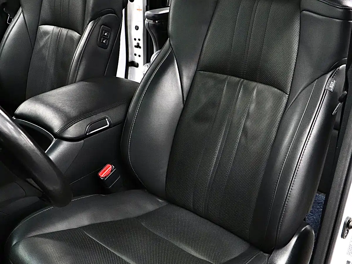 Toyota Vellfire 2020 Twin Engine 2.5L HV Premium Edition фото 12