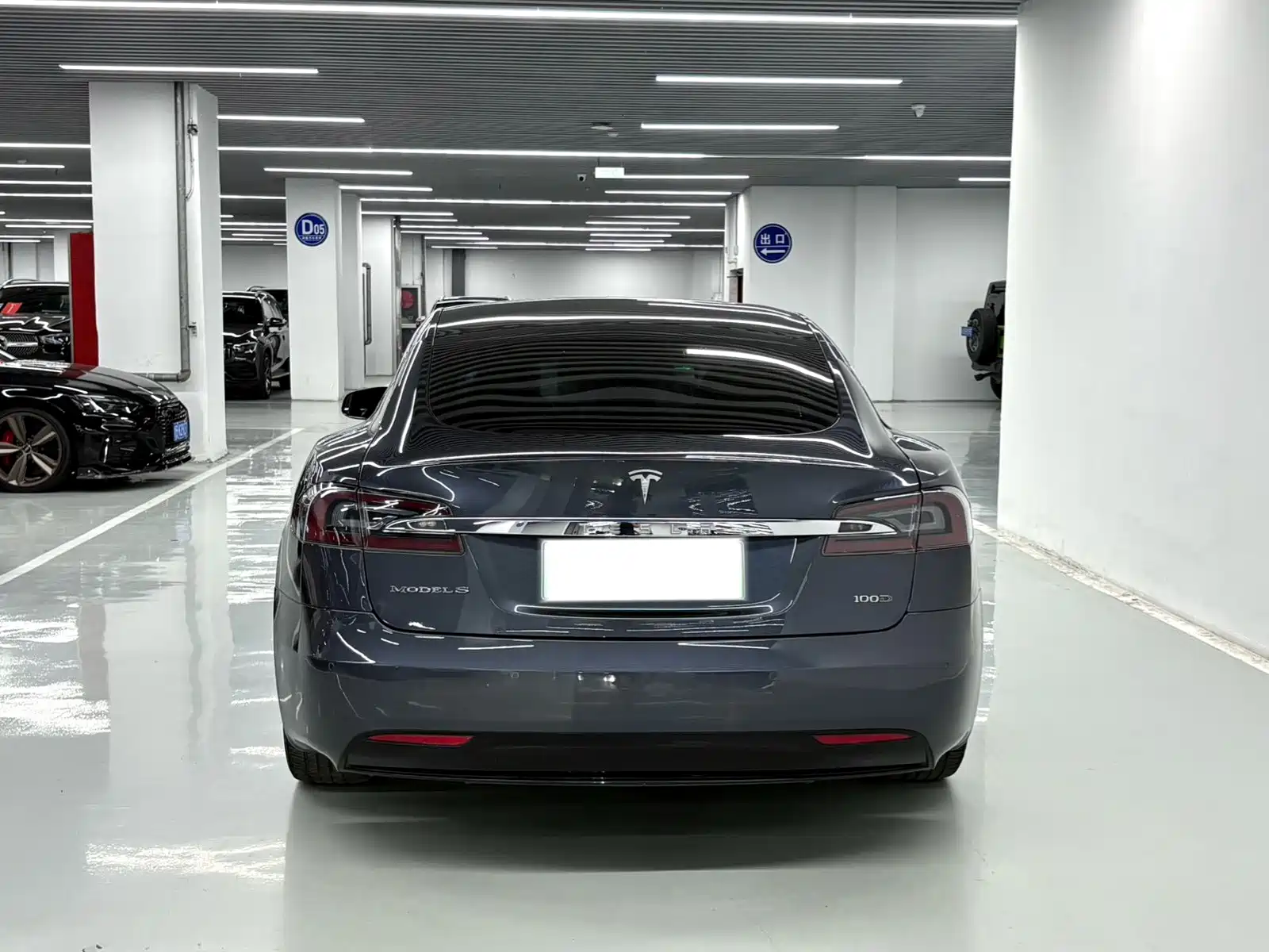 Фото 12 - Tesla Model S
