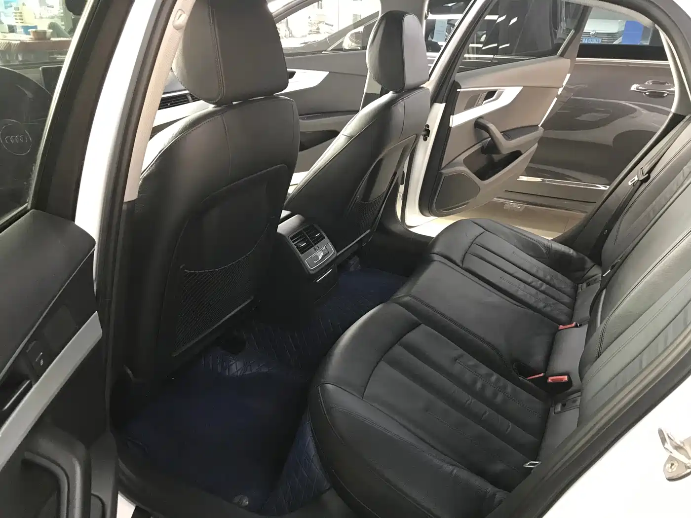 Audi A4L 2019 40 TFSI Fashion (China V) фото 14