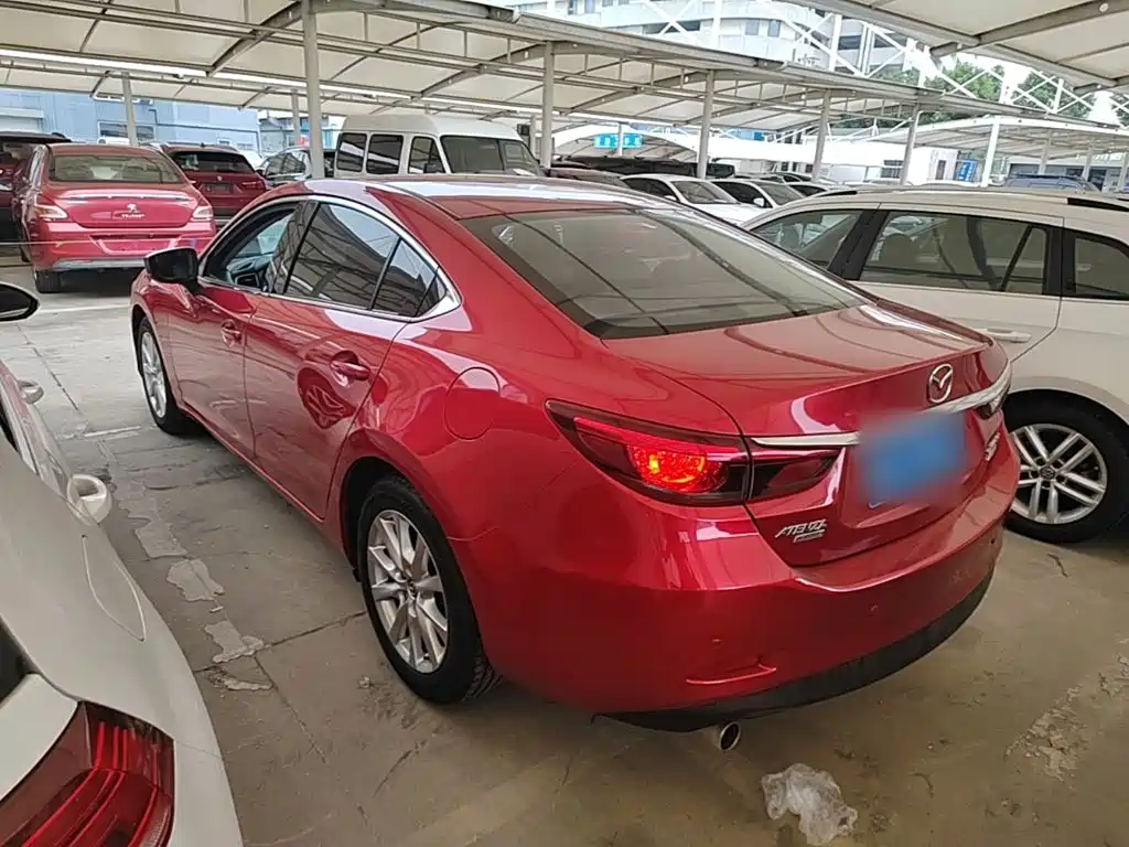 Photo 5 - Mazda Atenza