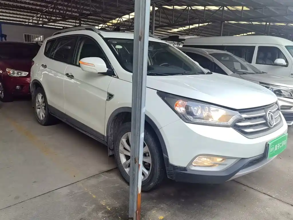 Dongfeng Aeolus Dongfeng Fengshen AX7 2015 2015 2.0L Automatic Smart Ease