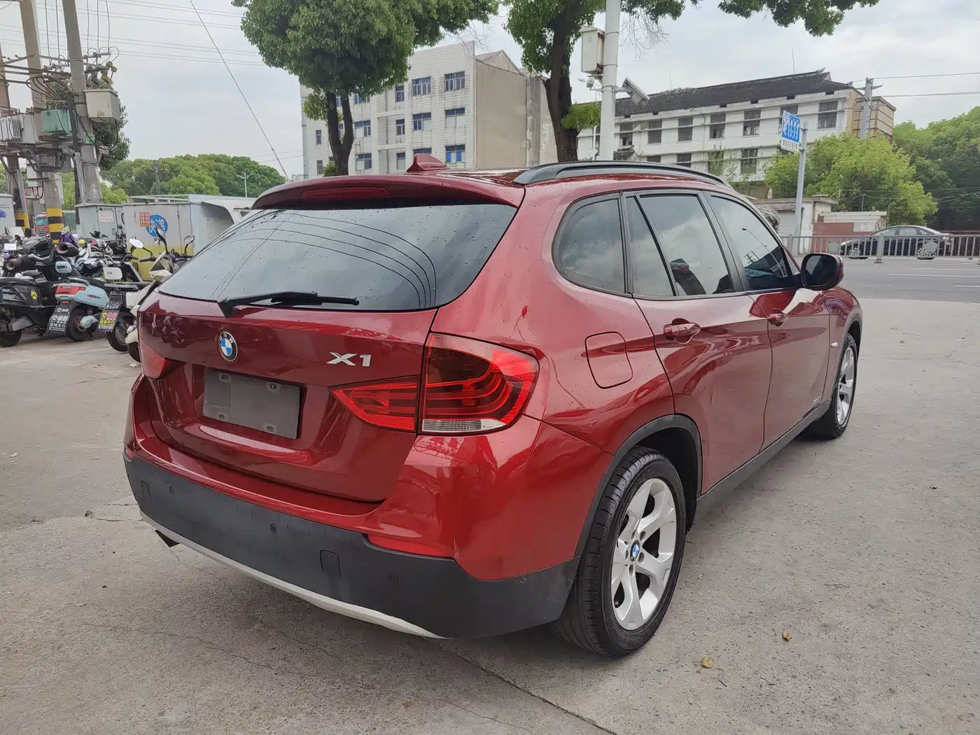 BMW X1 (Import) 2010 sDrive18i Luxury Model фото 5