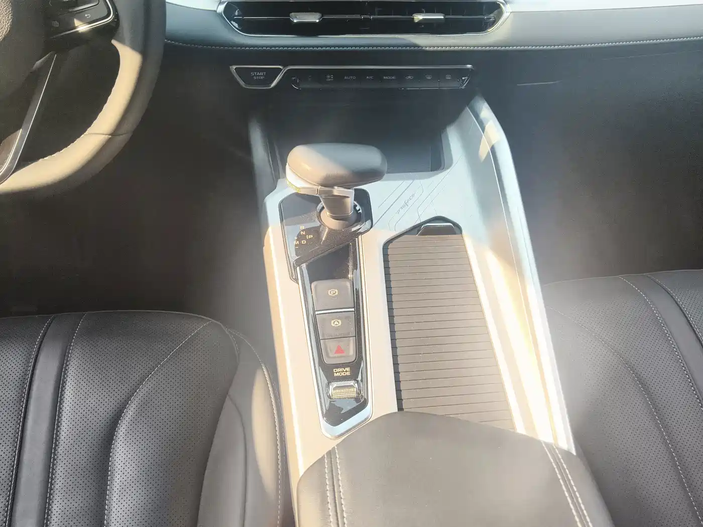 Geely Preface 2025 2025 Oriental Glory 1.5TD Kunlun Edition