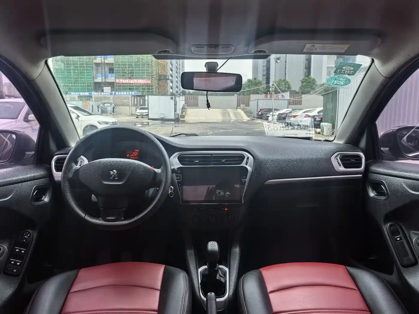 Peugeot 301 2014 1.6L Manual Comfort Edition фото 5