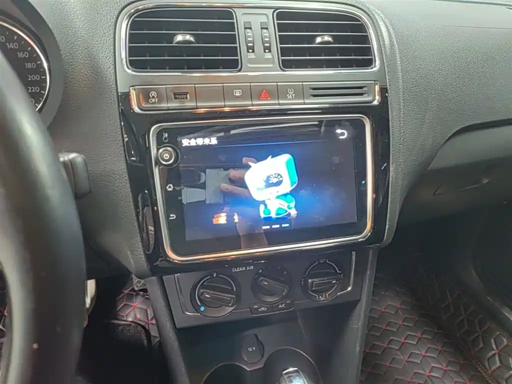 Volkswagen Polo 2018 1.5L Auto Comfort фото 13