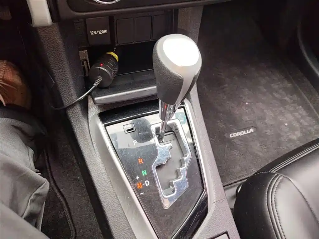 Toyota Corolla 2017 Facelift 1.2T S-CVT GL фото 14