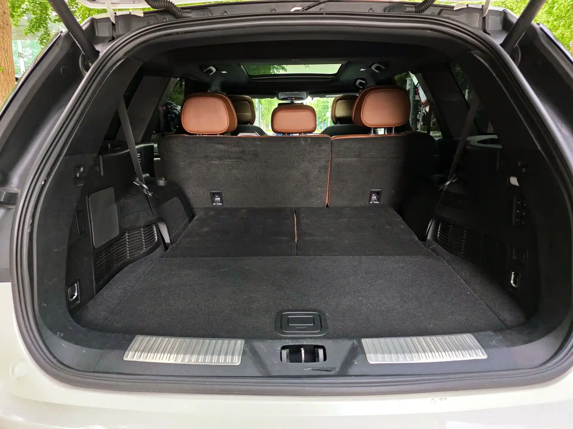 Фото 29 - Lincoln Aviator