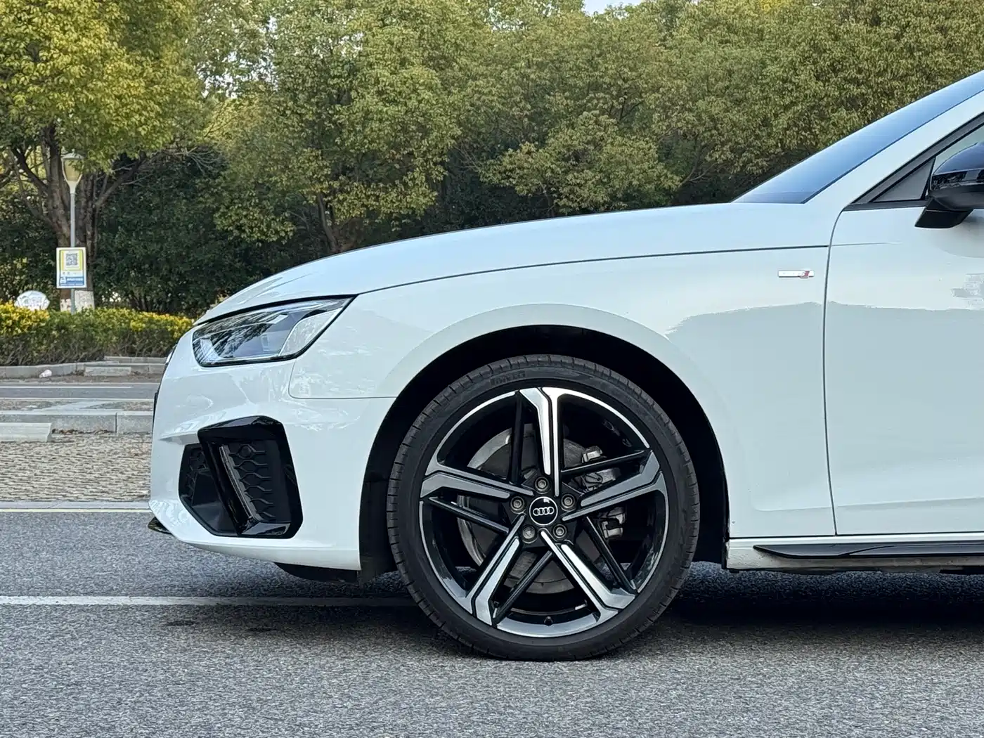 Audi A4L 2024 40 TFSI Luxury Dynamic фото 14