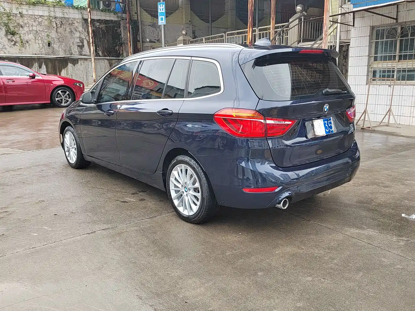 BMW 2 Series Gran Tourer 2018 220i Luxury Line фото 4