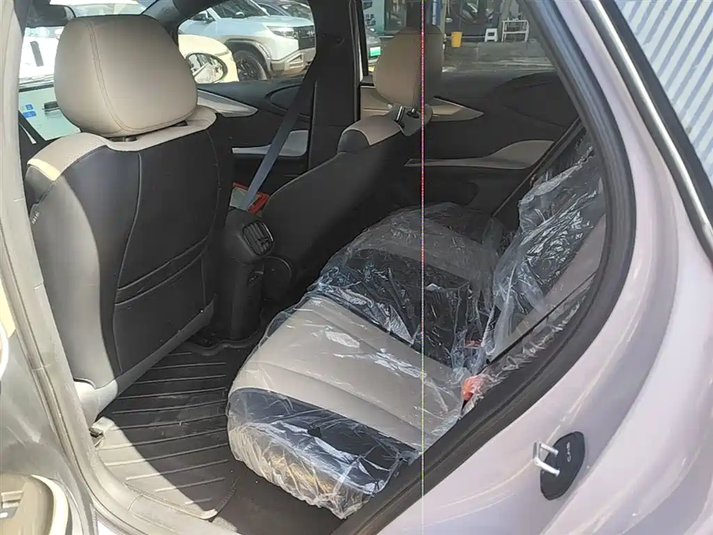 BYD Dolphin 2025 Smart Drive Edition 410km Fashion Version фото 17