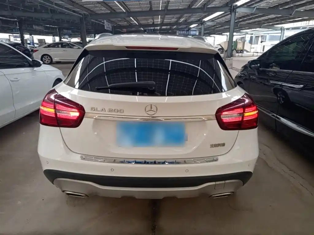 Mercedes-Benz GLA 2019 GLA 200 Dynamic фото 6