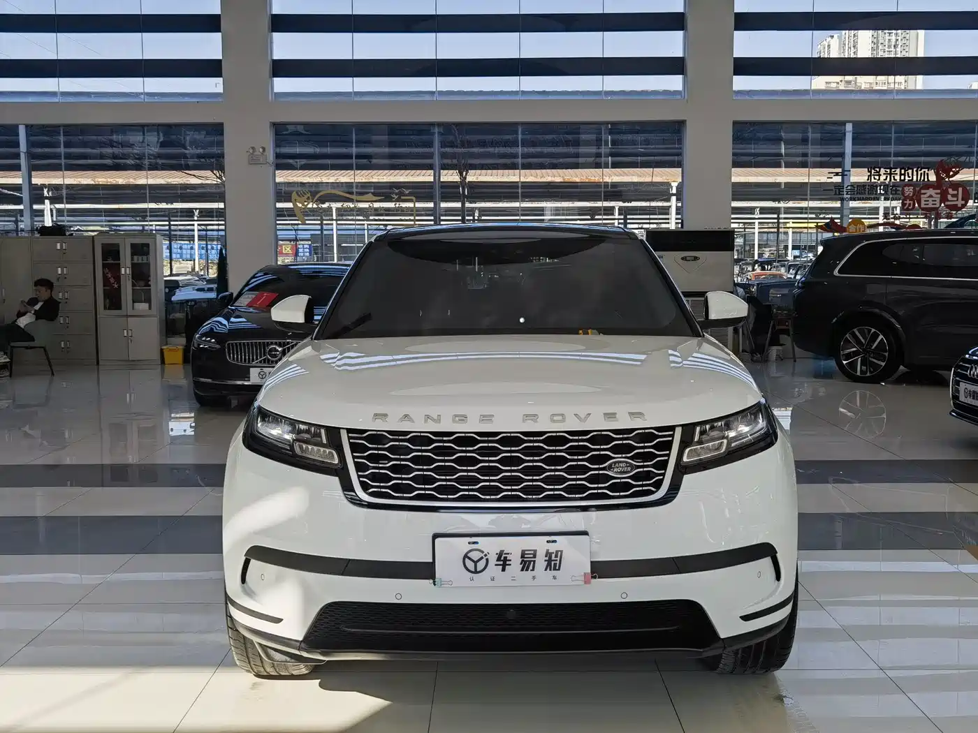 Land Rover Range Rover Velar 2020 P250 фото 2