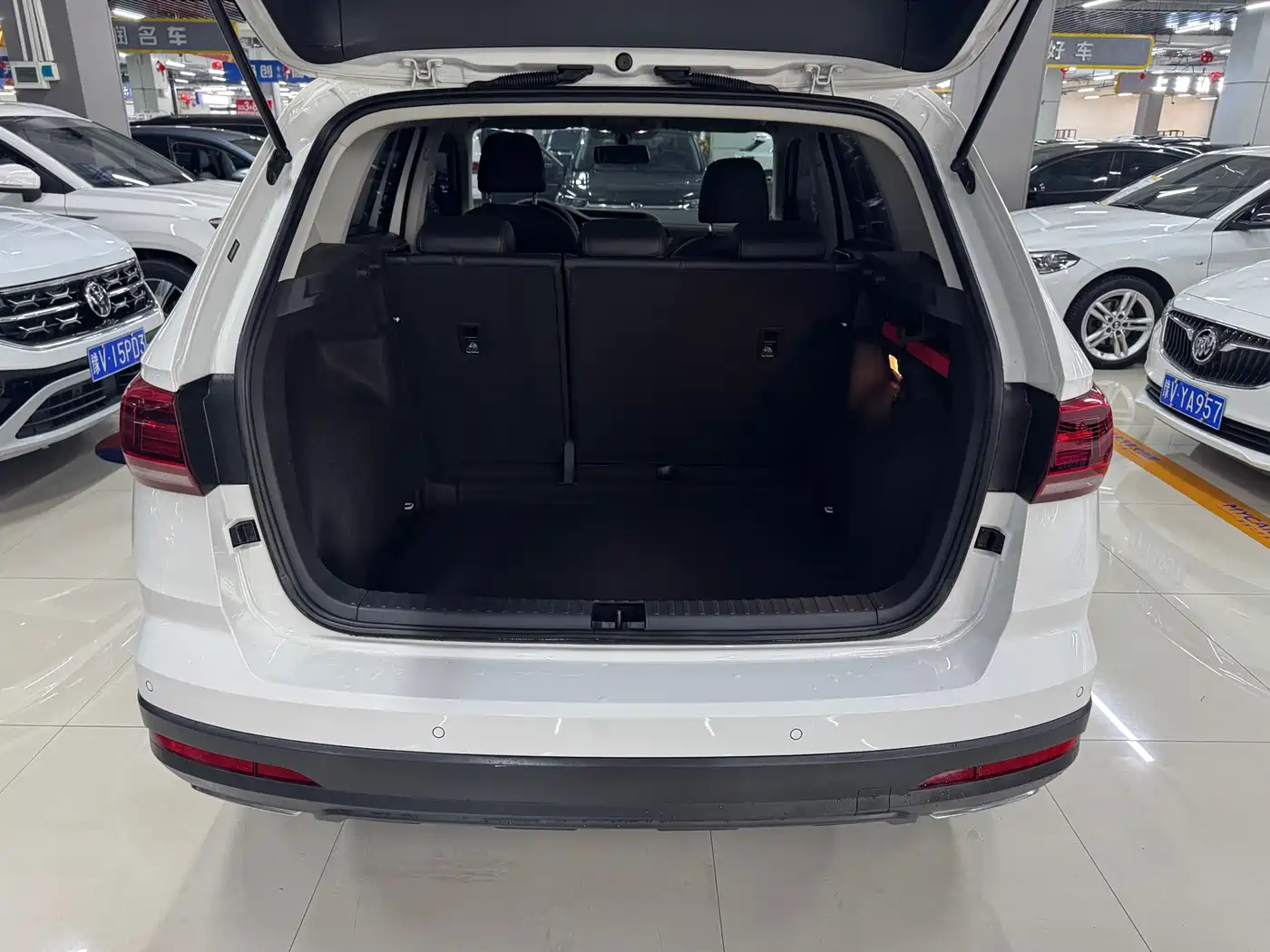 Volkswagen Tharu, миниатюра 11