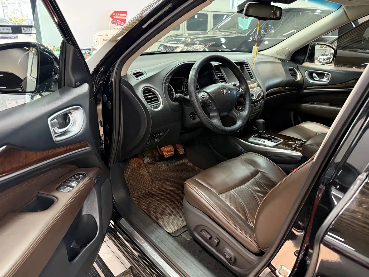 Фото 7 - Infiniti QX60 (Import)