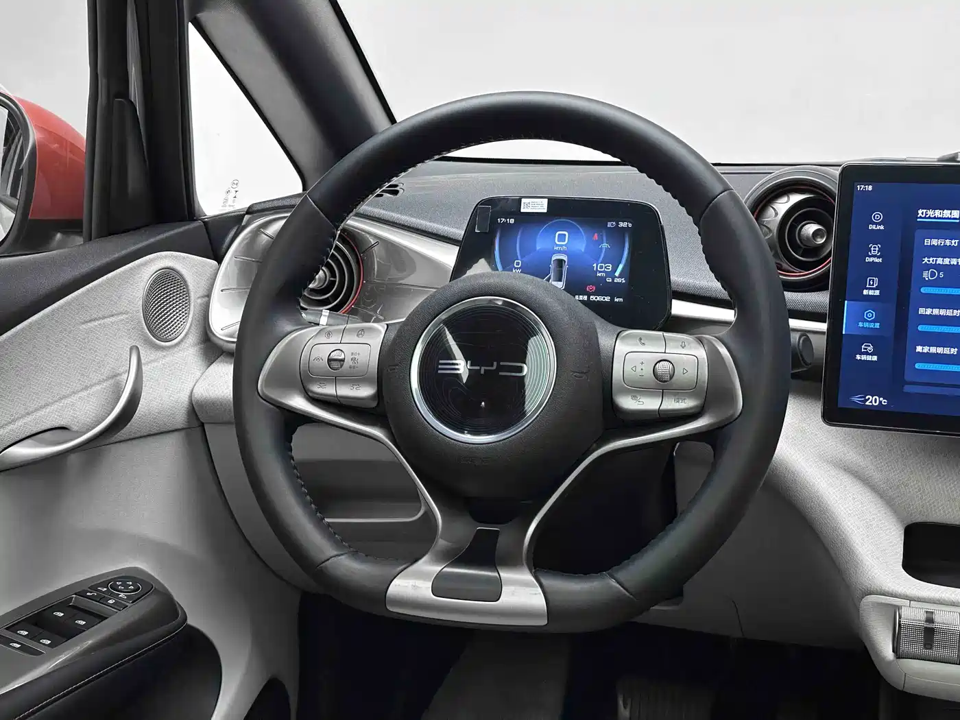 BYD Dolphin 2023 401km Knight Edition фото 14