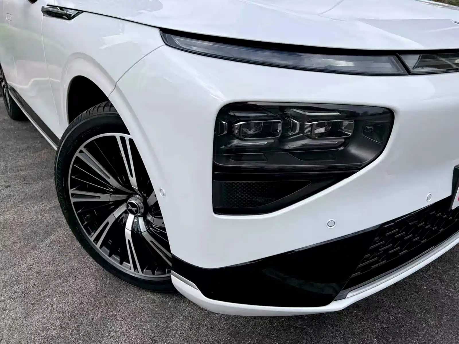 Фото 4 - XPeng G9