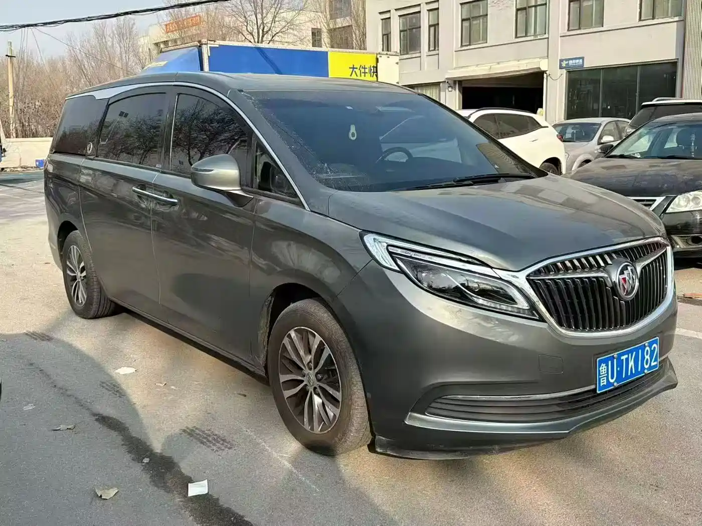 Buick GL8 2017 ES 28T Luxury China V фото 3