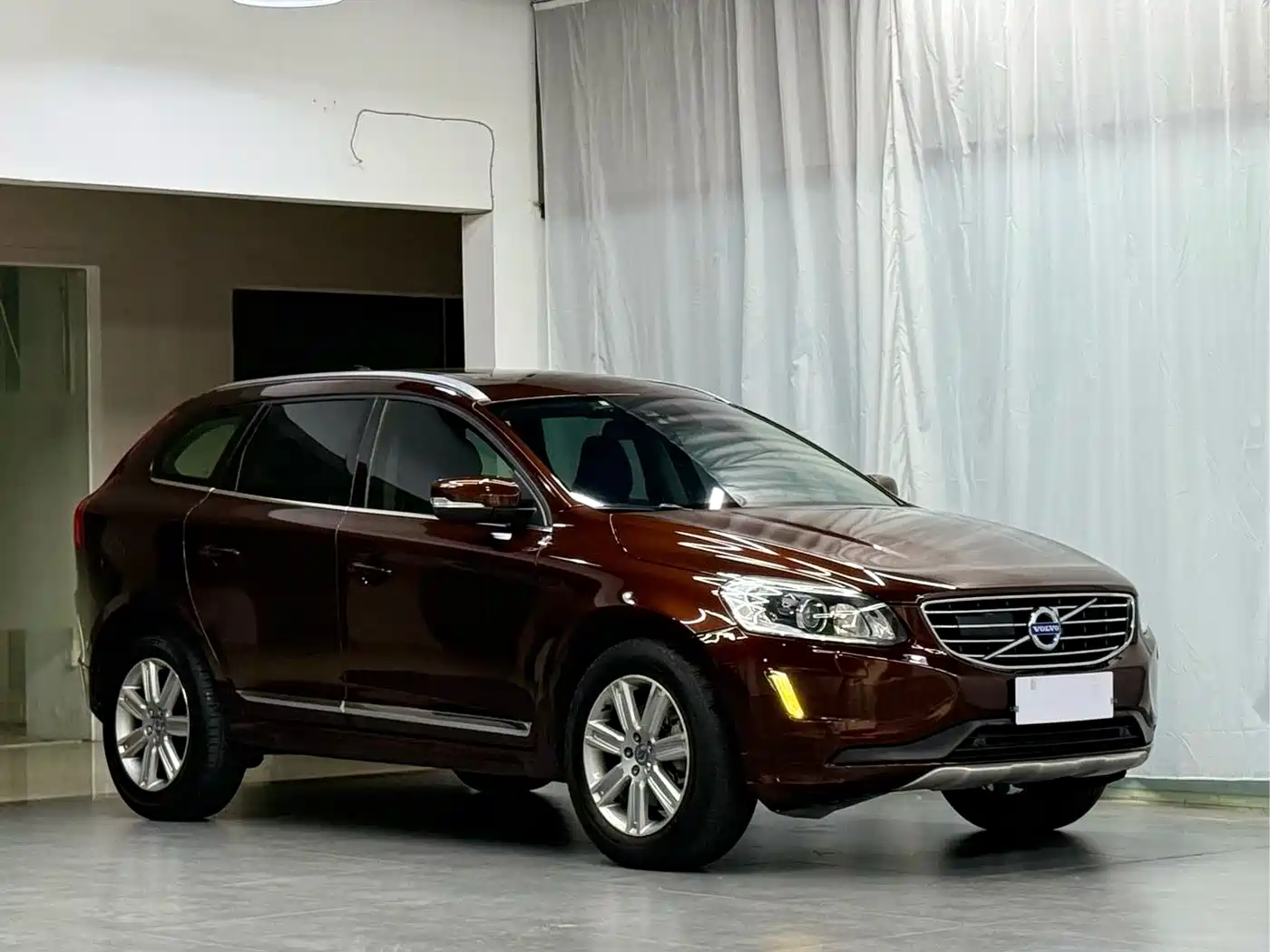 Фото 7 - Volvo XC60