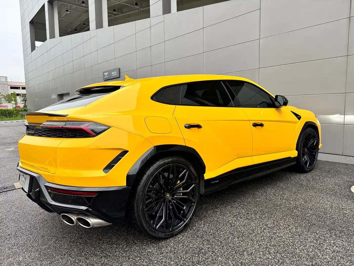 Lamborghini Urus SE 2025 2025 4.0T Standard Edition