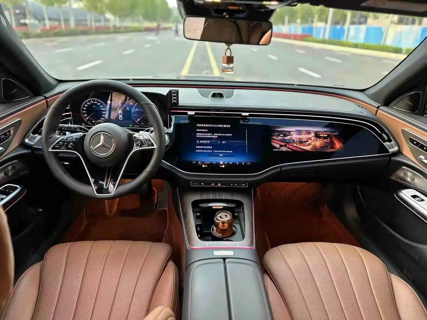 Mercedes-Benz E-Class 2024 Model E 300 L Luxury фото 7