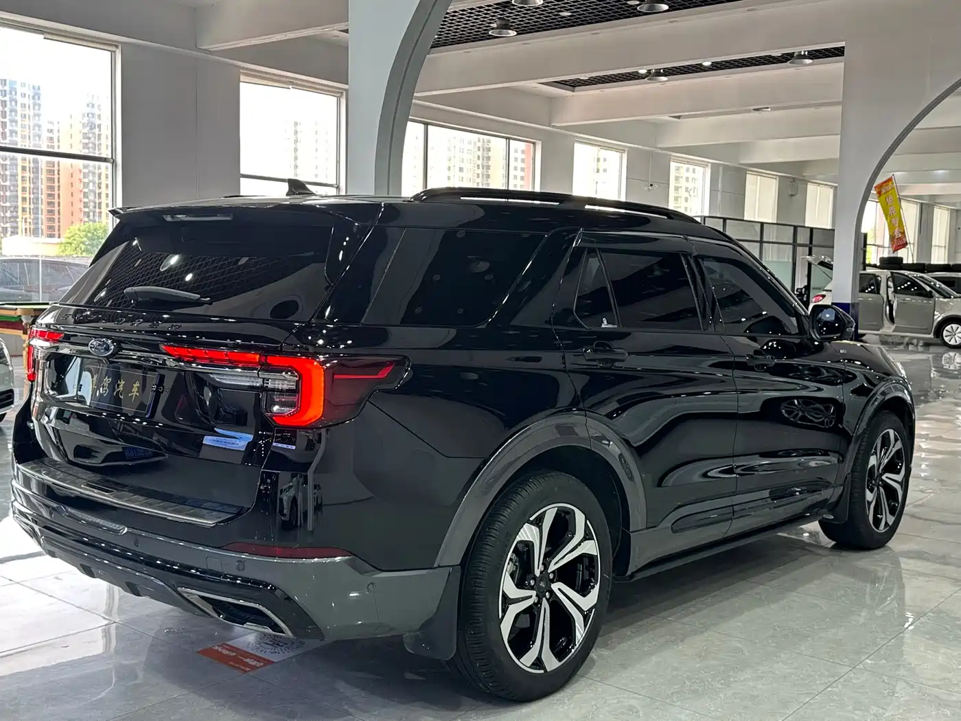 FORD EXPLORER