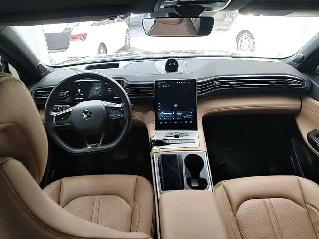 Фото 10 - NIO ES6