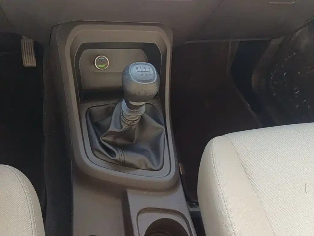 Wuling Motors Wuling Hongguang V 2024 2022 1.5L Power Take Edition Electric Power Steering LAR