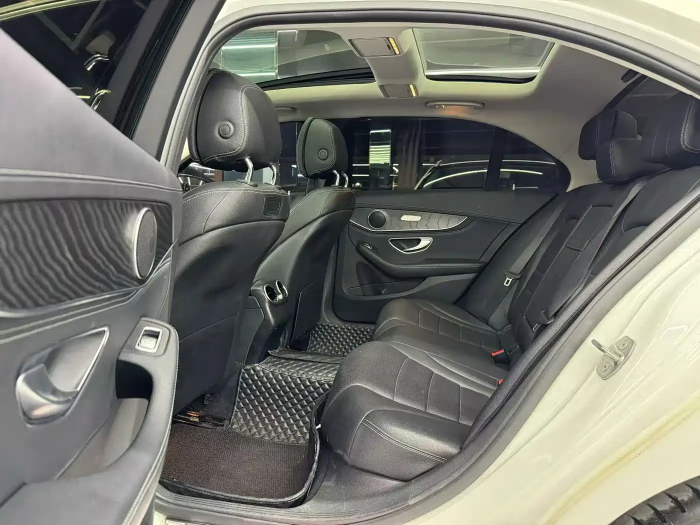Mercedes-Benz C-Class 2016 C 200 L Sport фото 6
