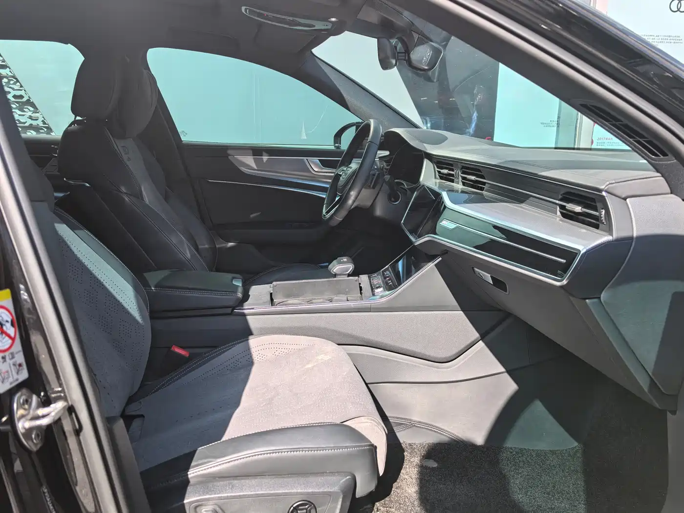 Audi A6L 2024 40 TFSI Luxury Dynamic фото 8