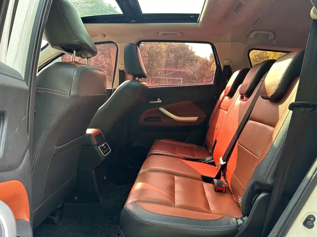 BAIC Huansu S3 2018 2016 S3L 1.5L Manual Premium
