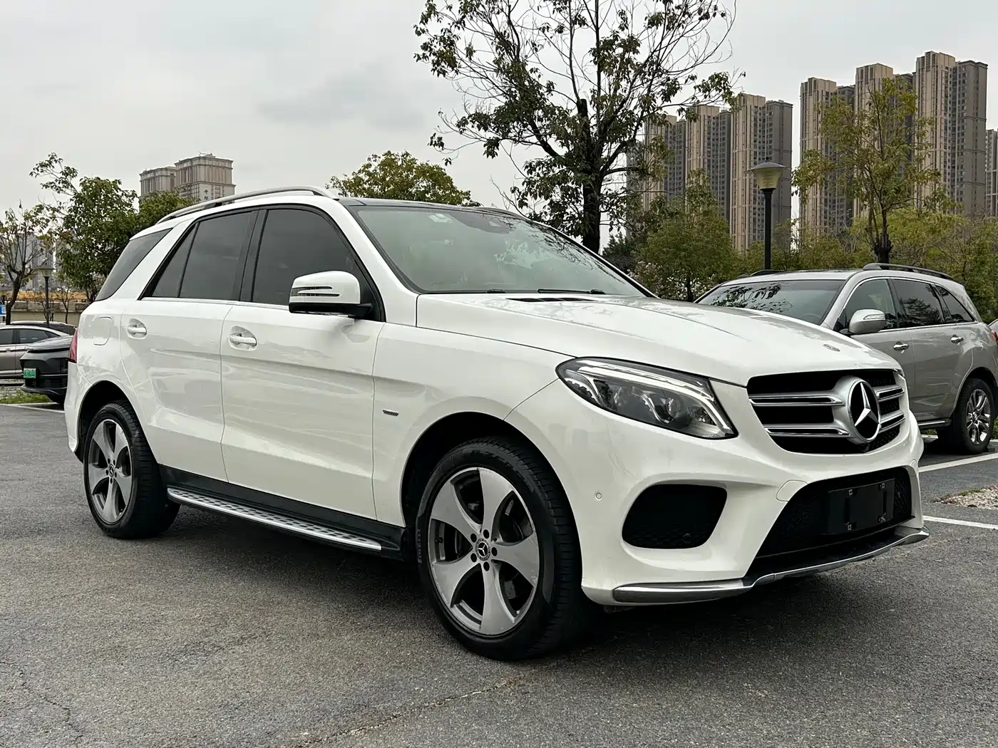 Mercedes-Benz GLE 2019 GLE 320 4MATIC Luxury Collector's Edition фото 3