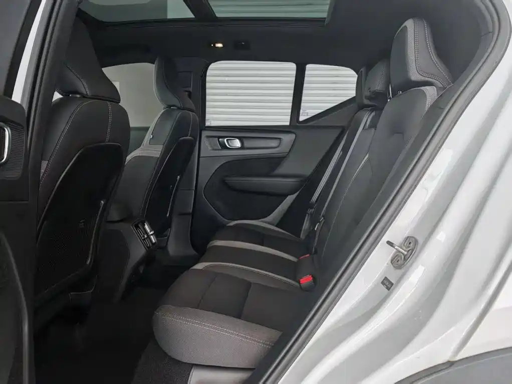 Volvo XC40 2024 2024 B3 Smart Elite Luxury Edition