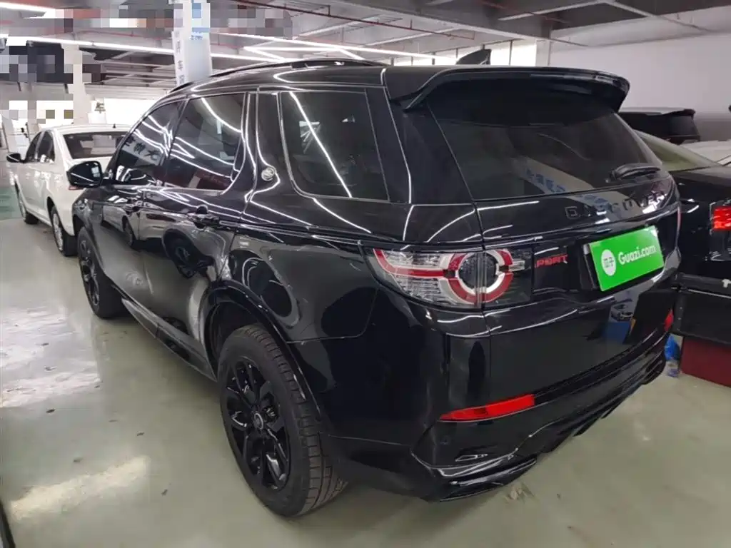Land Rover Discovery Sport 2018 240PS HSE Edition фото 5