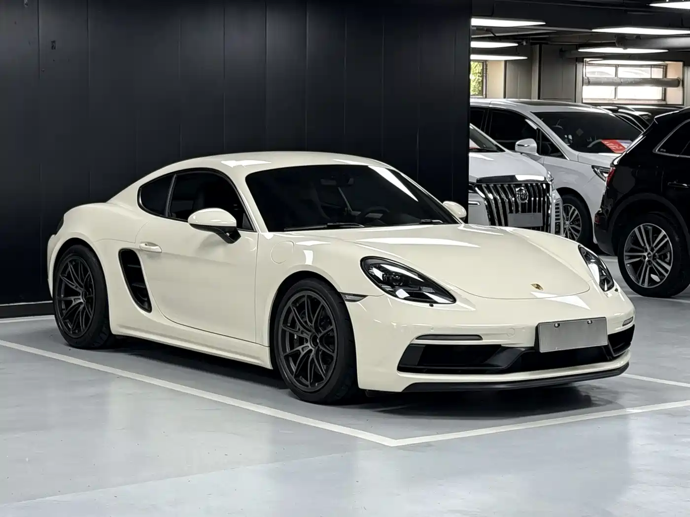 Porsche 718 2018 Cayman GTS 2.5T фото 3