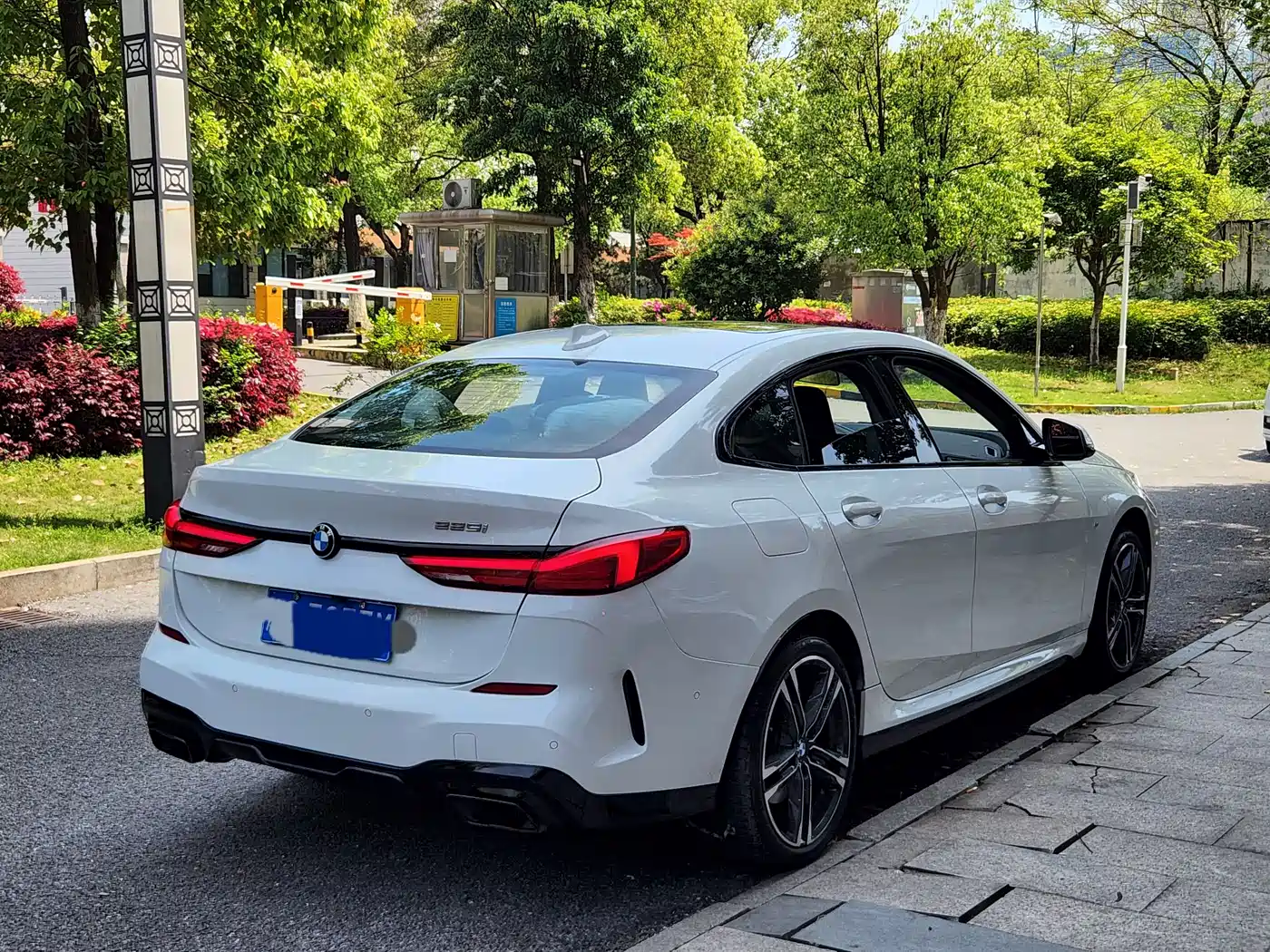 BMW 2 Series (Import) 2021 225i 4-Door Gran Coupe M Sport Package фото 8