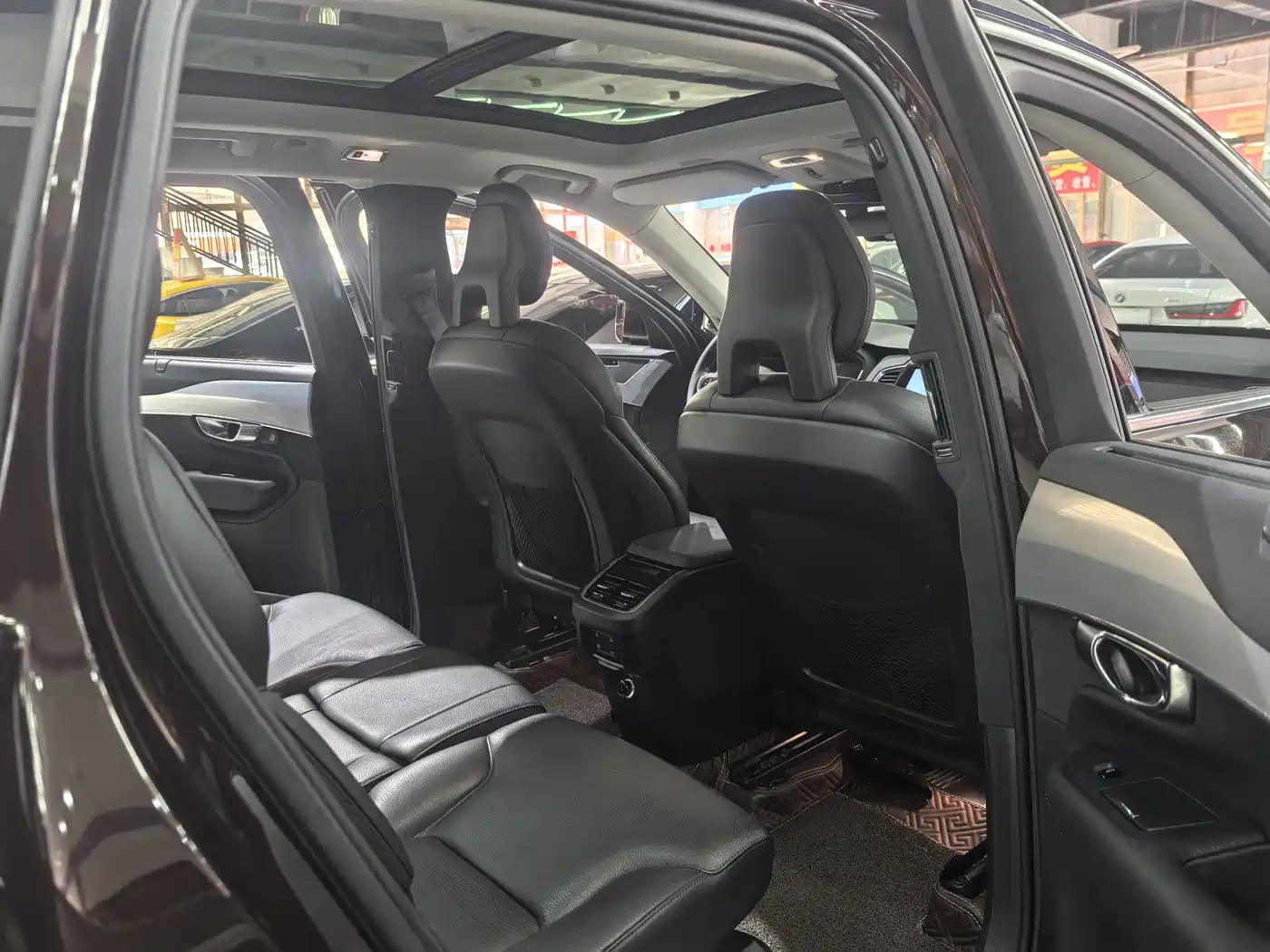 Volvo XC90 2018 T6 Momentum 5-seater фото 13
