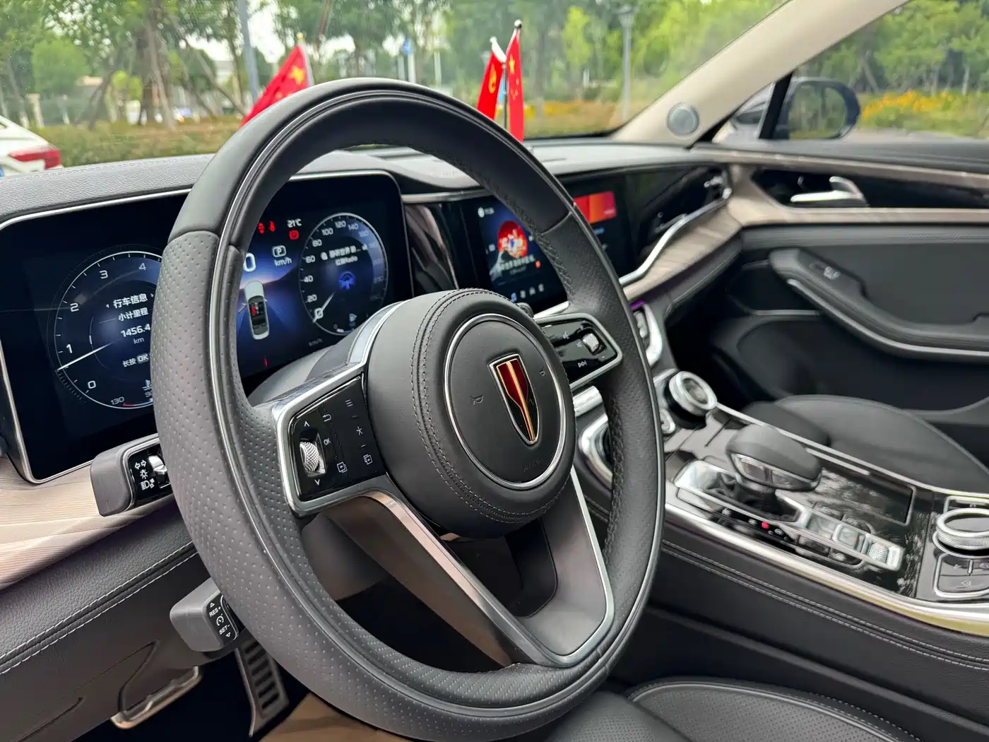 Hongqi H9 2020 2.0T Smart Connection Qi Xiang Edition фото 9