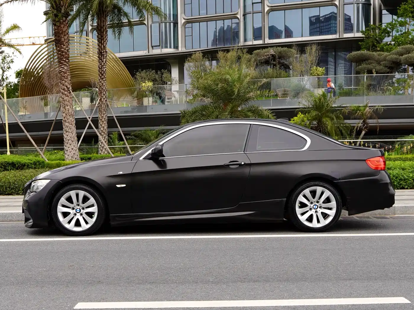 BMW 3 Series (Import) 2011 330i Coupe фото 4