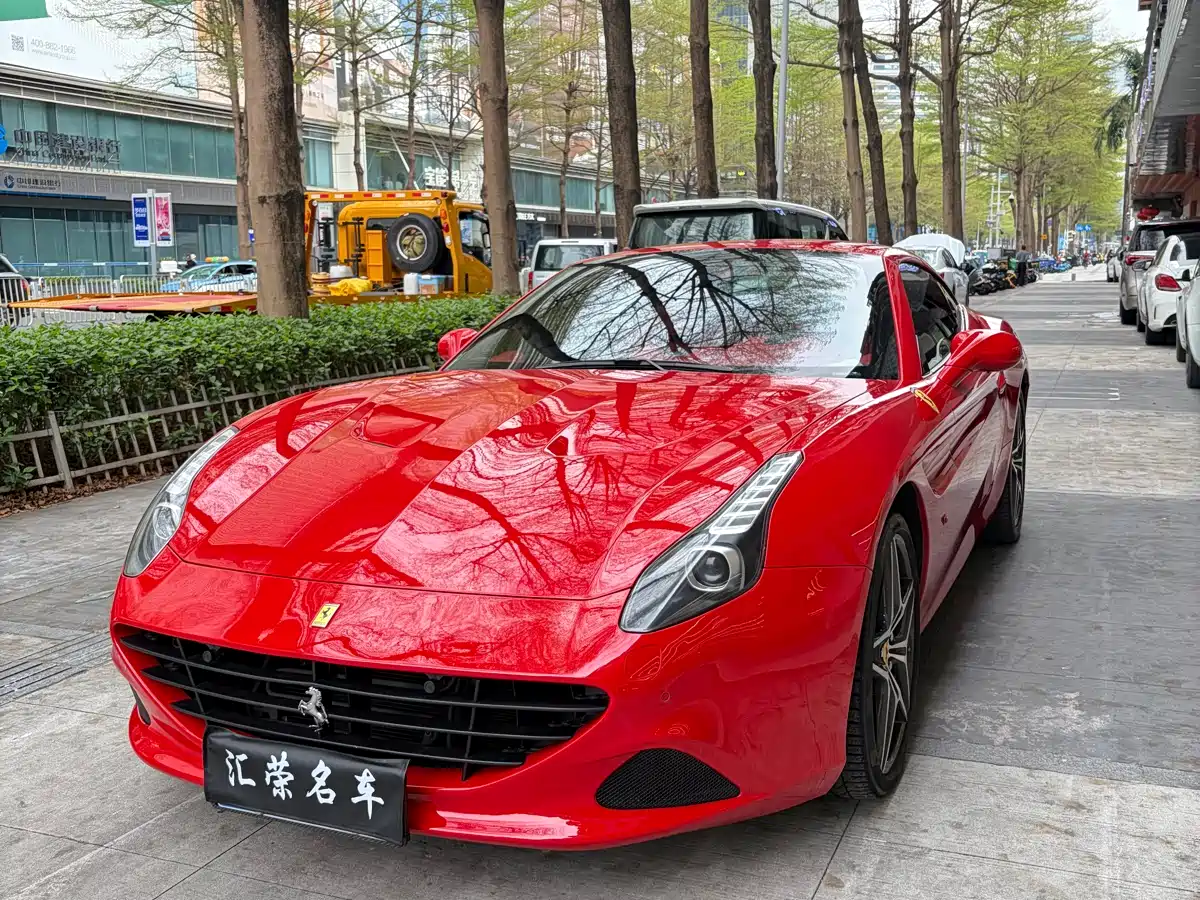 Ferrari California T 2015 2015 3.9T Standard