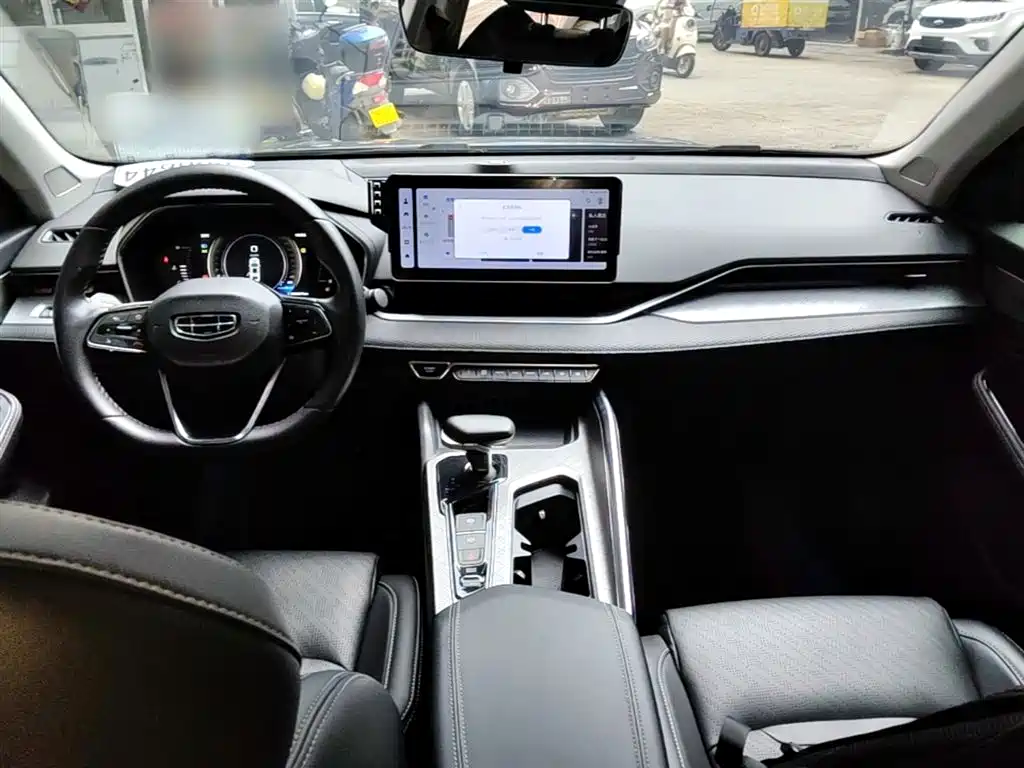 Фото 10 - Geely Preface